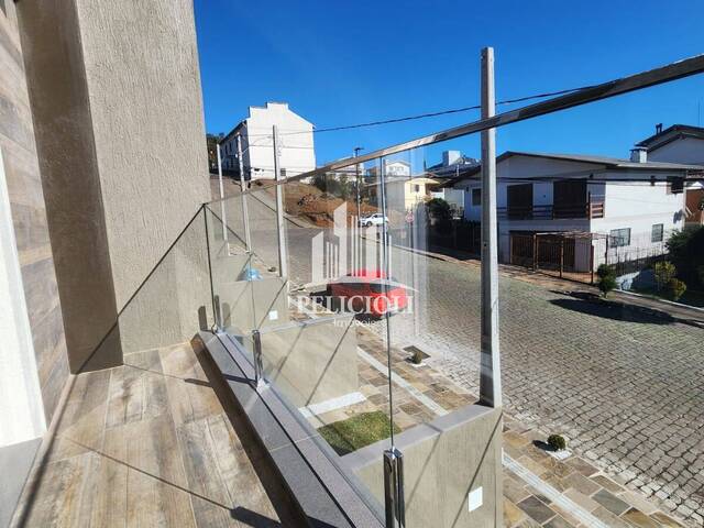 Sobrado para Venda em Bento Gonçalves - 4